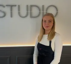 Waxologist, Facialist, voksbehandler, waxer, waxing